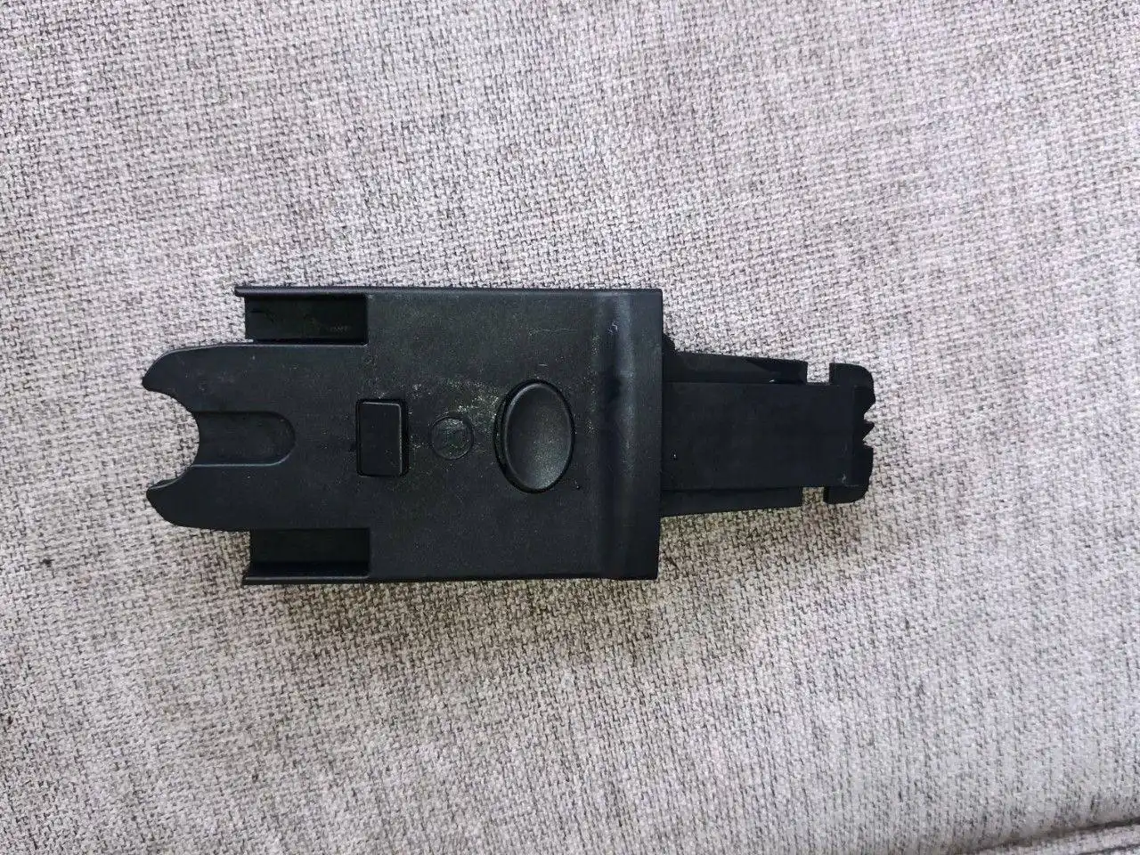 Продажа автолюльки Pituso Baesa с адаптерами