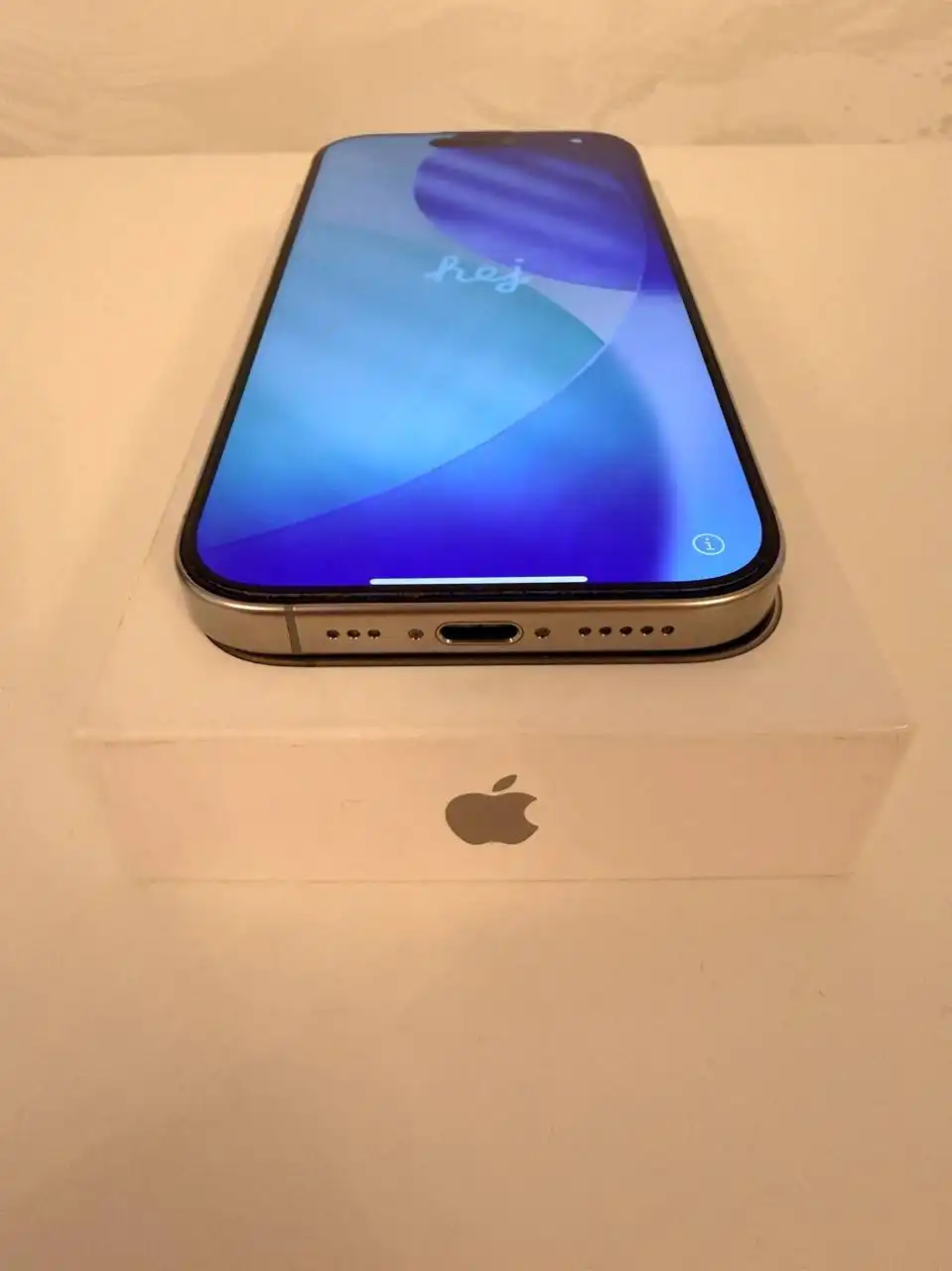 Продам iPhone 16 Pro 512 ГБ