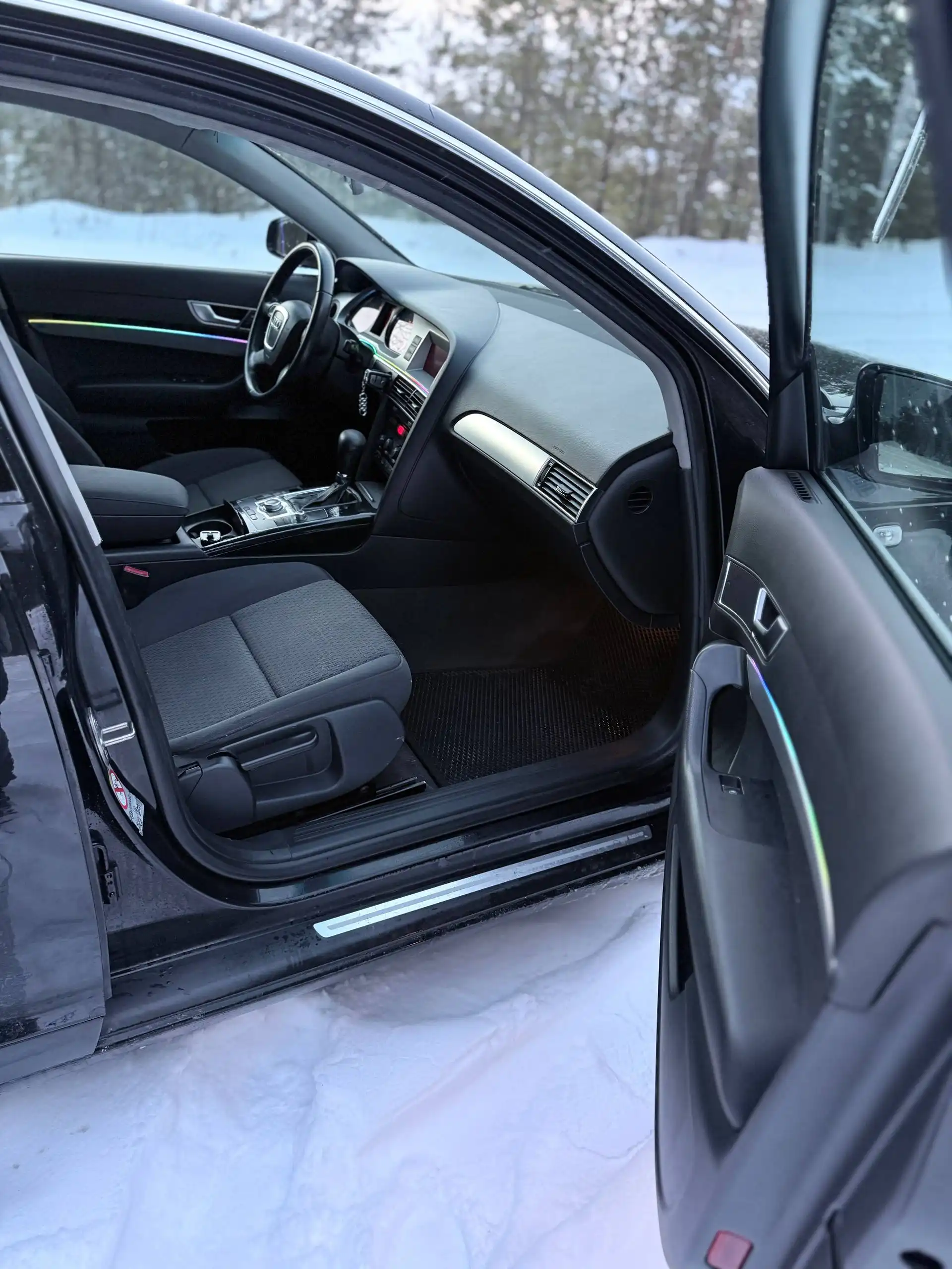 Продам Audi A6 C6 2007 года с двигателем 2.0 TFSI