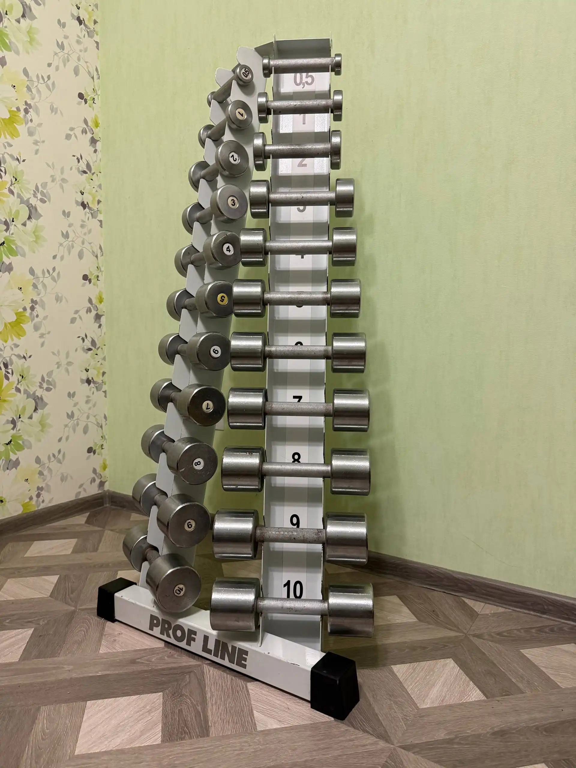 Продам гантельный ряд от 0,5 до 10 кг, проф лайн - Барахолка в Екатеринбург