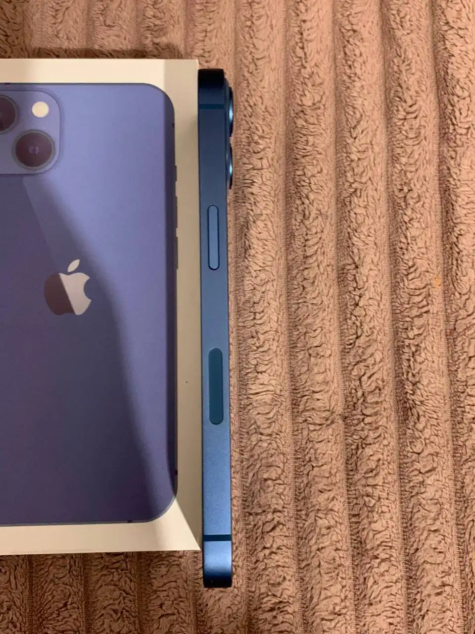 Продам Айфон 13 в идеальном состоянии - Смартфоны (Электроника) в Екатеринбург