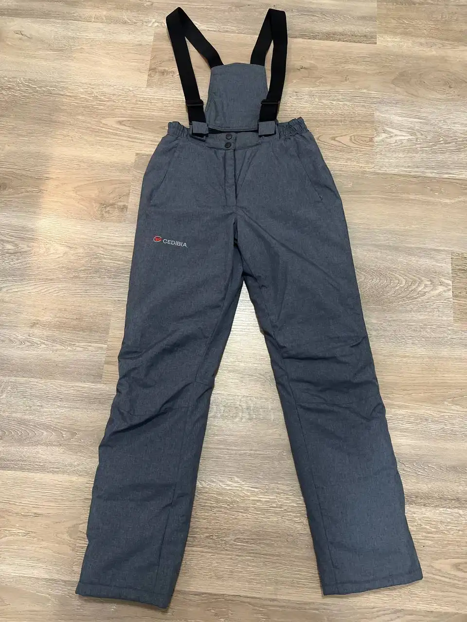 Женский горнолыжный костюм - Спортивная одежда (Одежда) в Екатеринбург