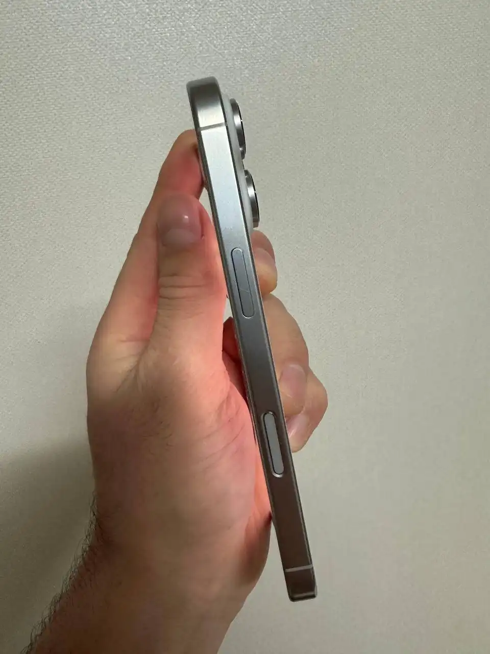 Продам iPhone 16 Pro в отличном состоянии - Смартфоны (Электроника) в Екатеринбург