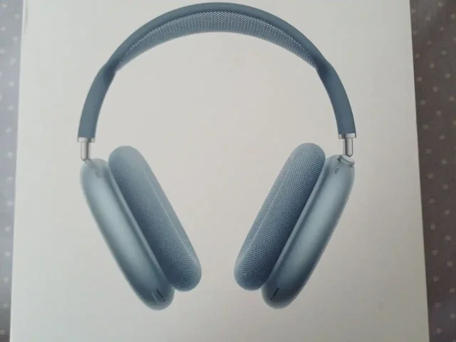 Продам оригинальные новые AirPods Max 2024 года - частное объявление в Екатеринбург