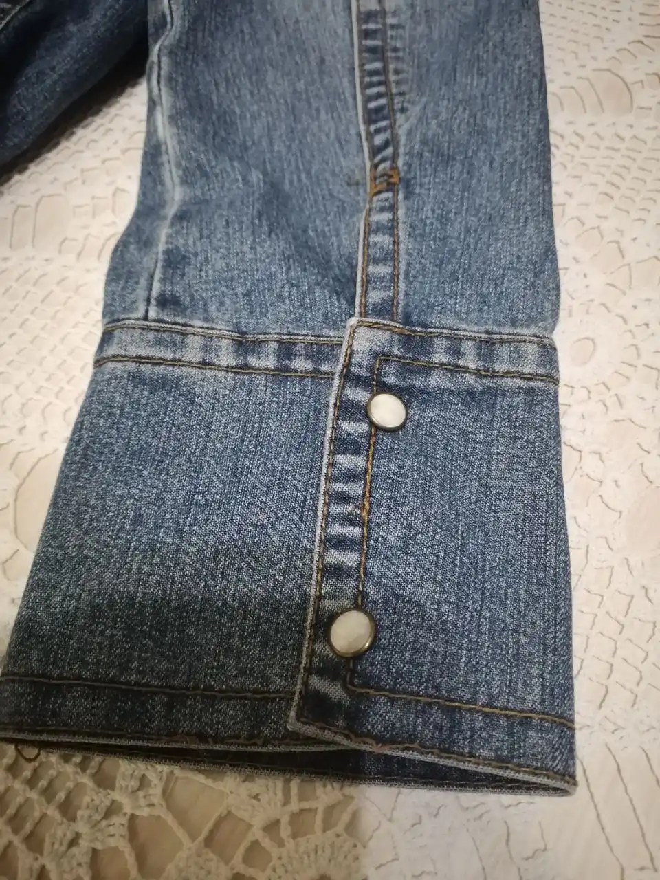 Продам короткий женский пиджак размер 48 (L) - Верхняя одежда (Одежда) в Екатеринбург