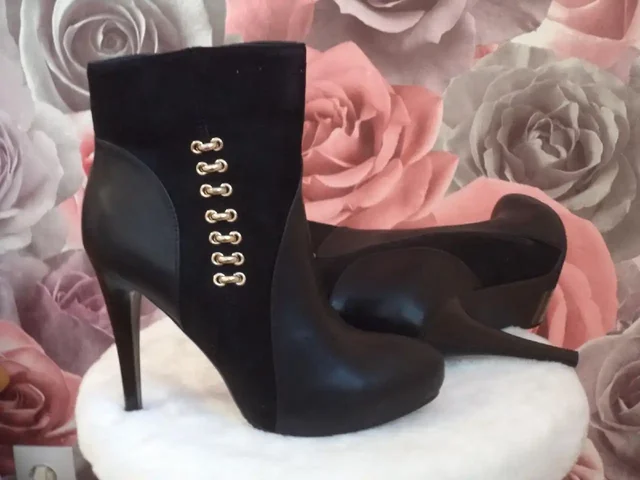 Продажа демисезонных ботильонов T.Taccardi - Домашняя одежда в Екатеринбург