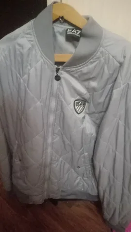 Продам бомбер Armani оригинал - Домашняя одежда в Екатеринбург