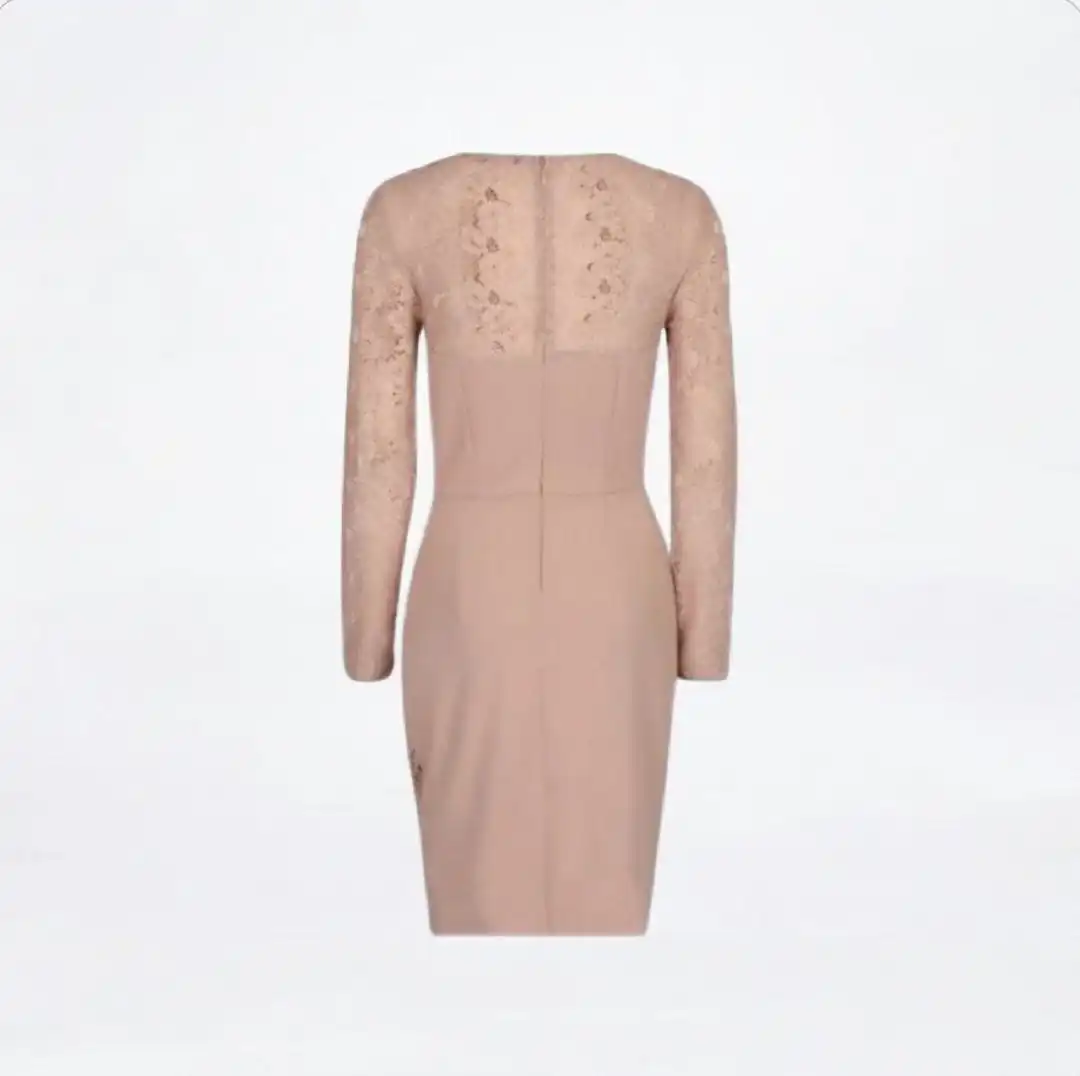 Продам жилет, платье-футляр и вечернее платье 44 размера - Женская одежда (Одежда) в Екатеринбург