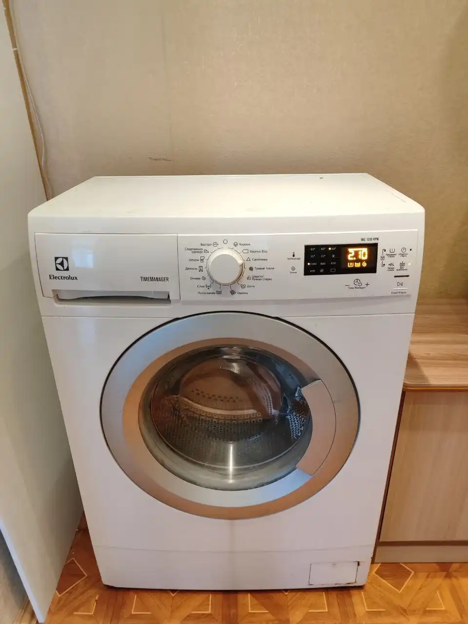 Отдам стиральную машинку в рабочем состоянии - Техника для дома (Барахолка) в Екатеринбург