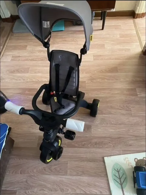 Детская коляска-трость серого цвета - Спортивные товары в Екатеринбург