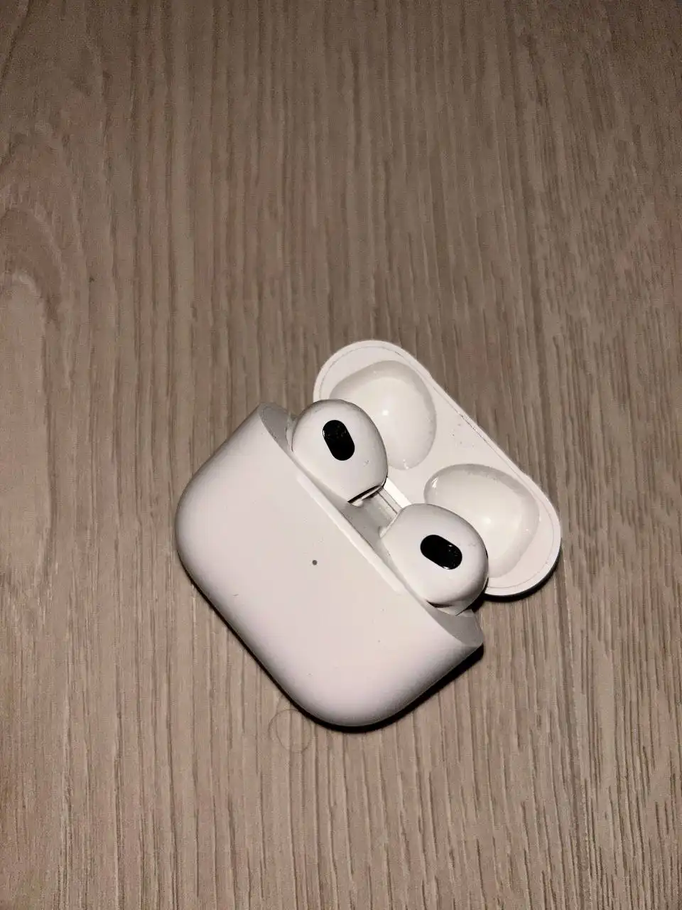 Продажа AirPods 3rd в идеальном состоянии - Наушники (Электроника) в Екатеринбург