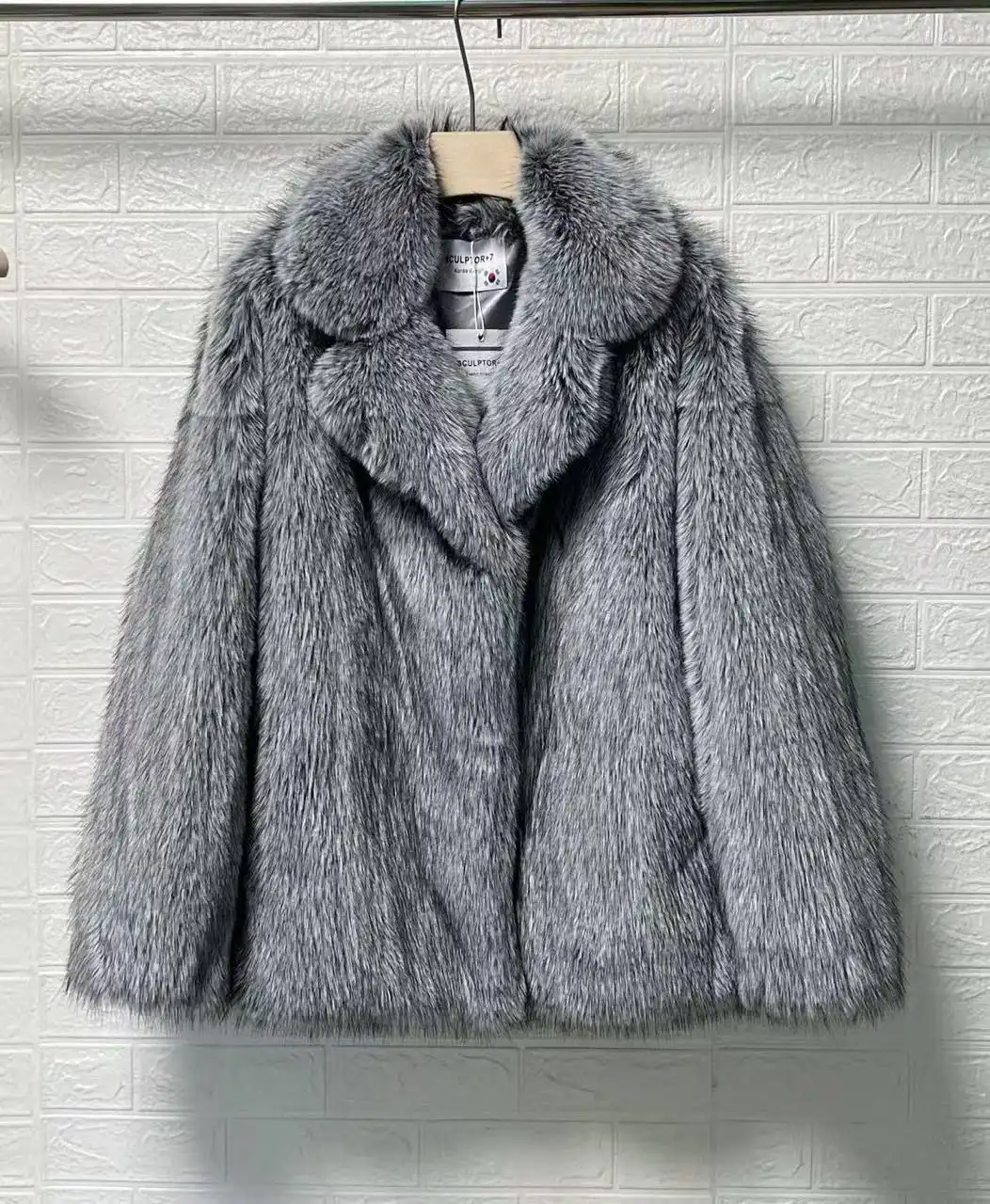 Шуба эко мех Корея Скульптор - Верхняя одежда (Одежда) в Екатеринбург