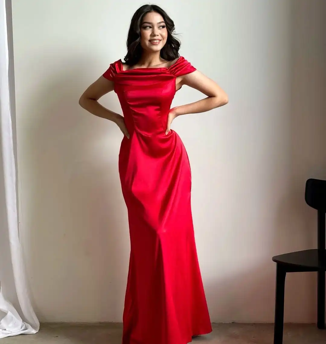 Красивое платье размер 44-46 - Женская одежда (Одежда) в Екатеринбург