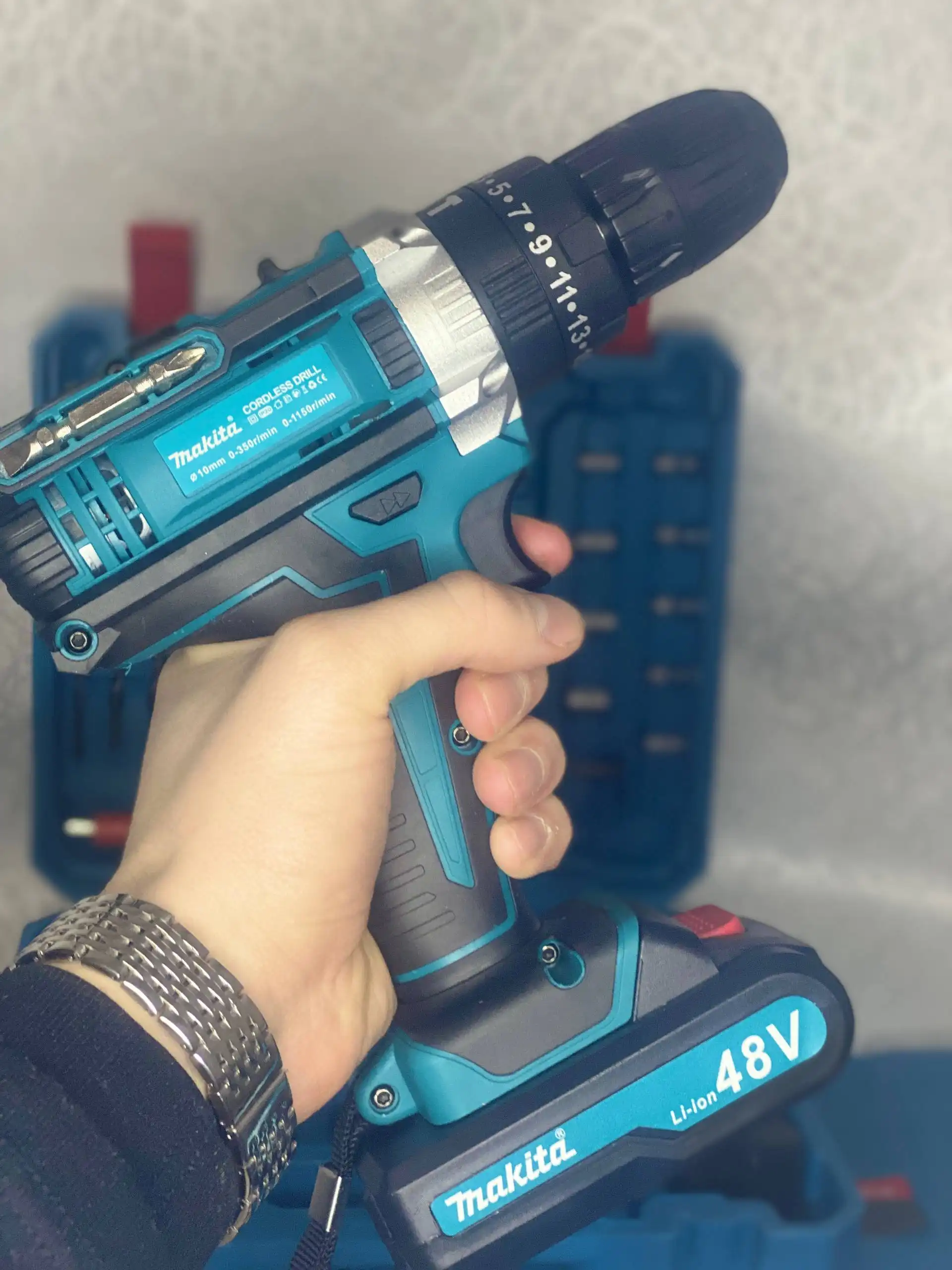 Аккумуляторный шуруповерт Makita реплика - Электроинструменты (Барахолка) в Екатеринбург