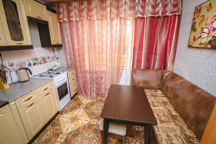 Сдам квартиру посуточно - Аренда квартир (Недвижимость) в Екатеринбург