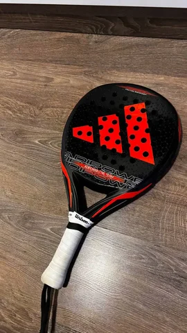 Продам ракетку Adidas - Мотоциклетные шлемы в Екатеринбург