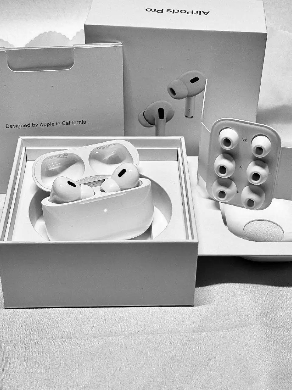 Продам AirPods Pro 2 в полной комплектации - Наушники (Электроника) в Екатеринбург