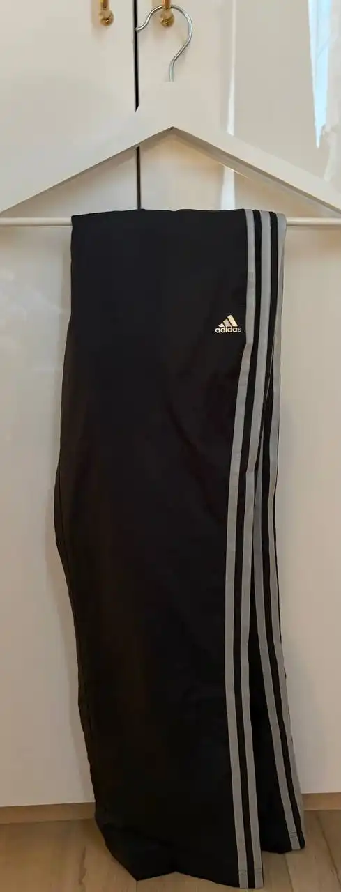 Костюм спортивный adidas женский - Спортивная одежда (Одежда) в Екатеринбург