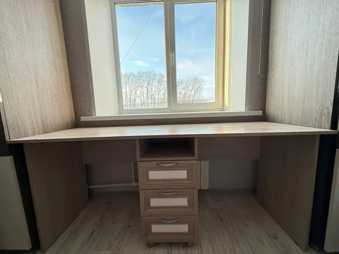 Продаётся рабочий стол на заказ - Интерьерные аксессуары в Екатеринбург