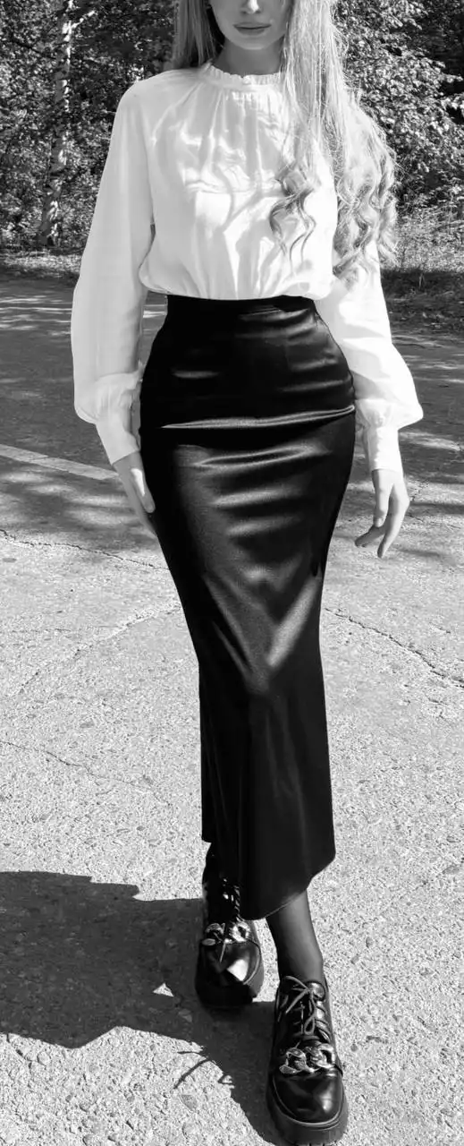 Длинная атласная черная юбка размер 40(xs) - Юбки (Одежда) в Екатеринбург