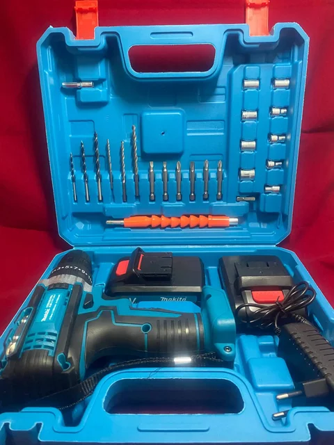 Отличный подарок на 23 февраля - Значки в Екатеринбург