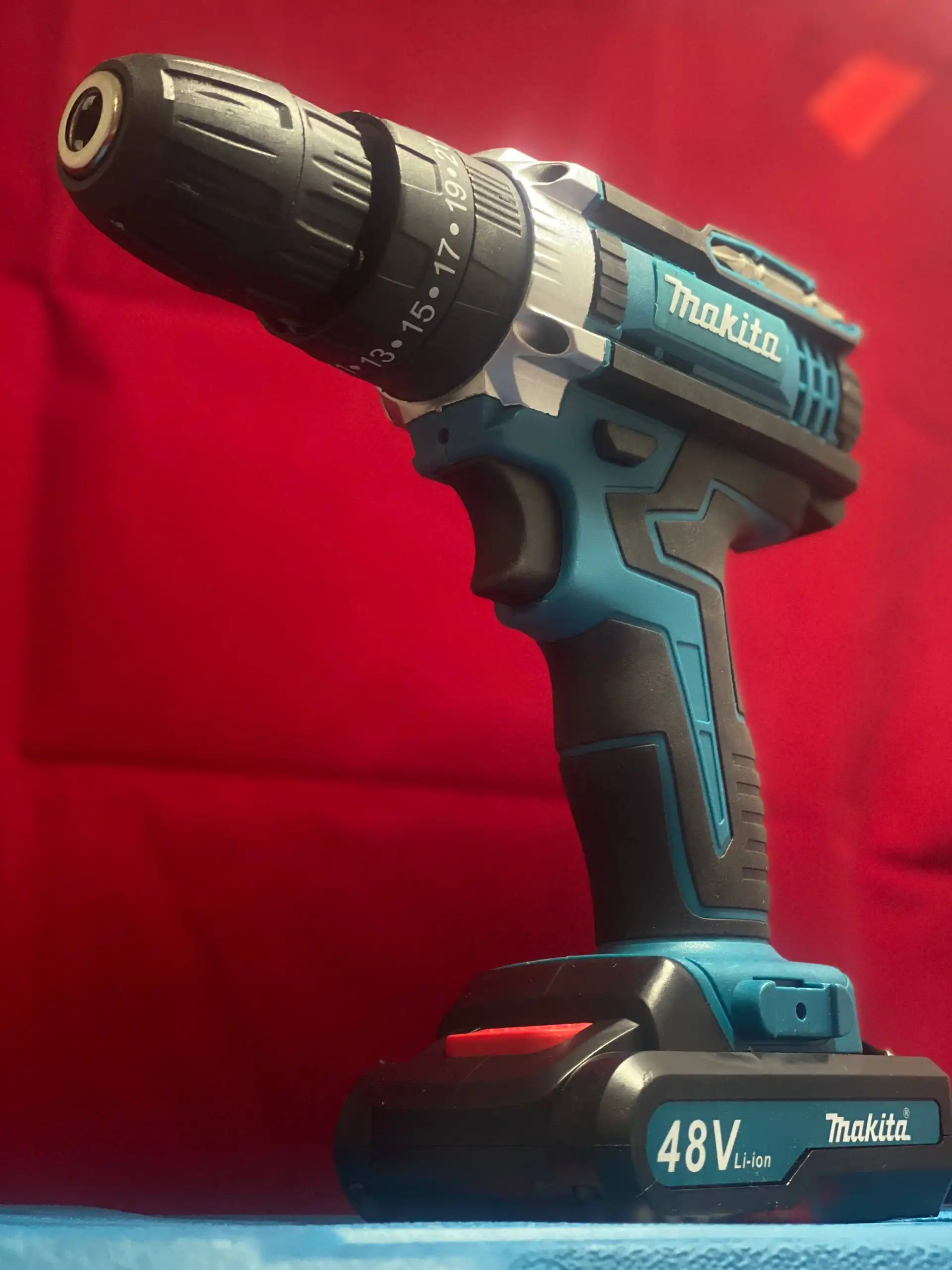 Отличный подарок на 23 февраля - Подарки (Барахолка) в Екатеринбург