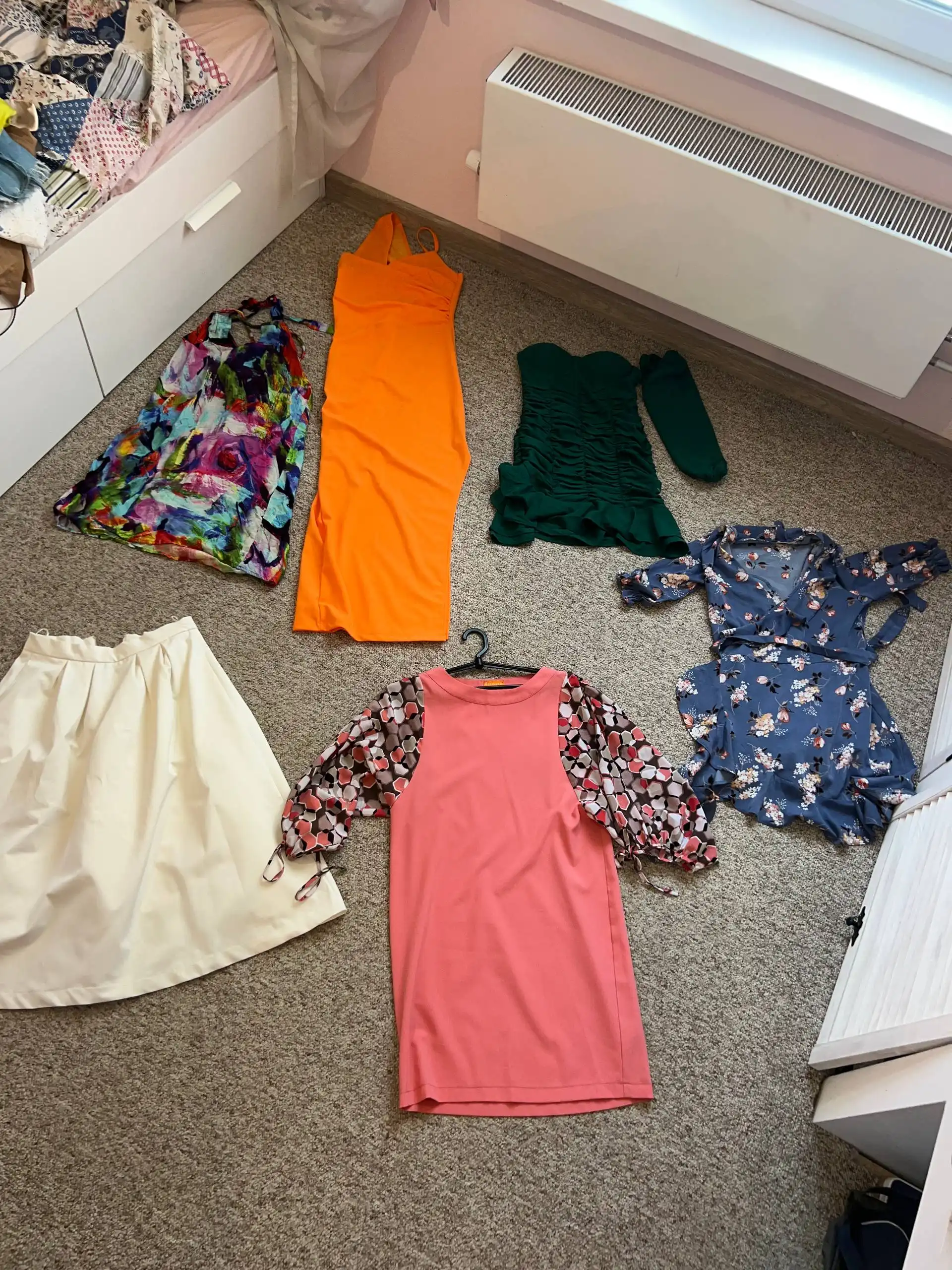 Продажа личных вещей перед переездом - Барахолка в Екатеринбург