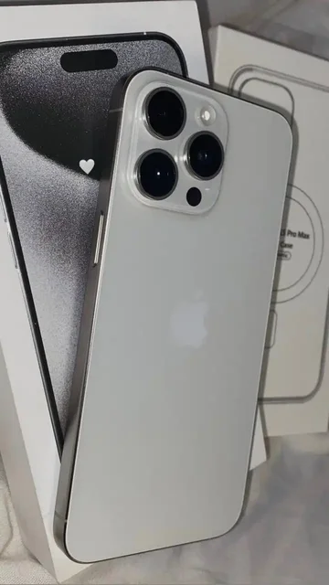 iPhone 15 Pro Max 1 ТБ белый - Электроника в Екатеринбург