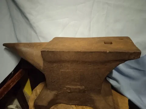 Наковальня СССР - Значки в Екатеринбург