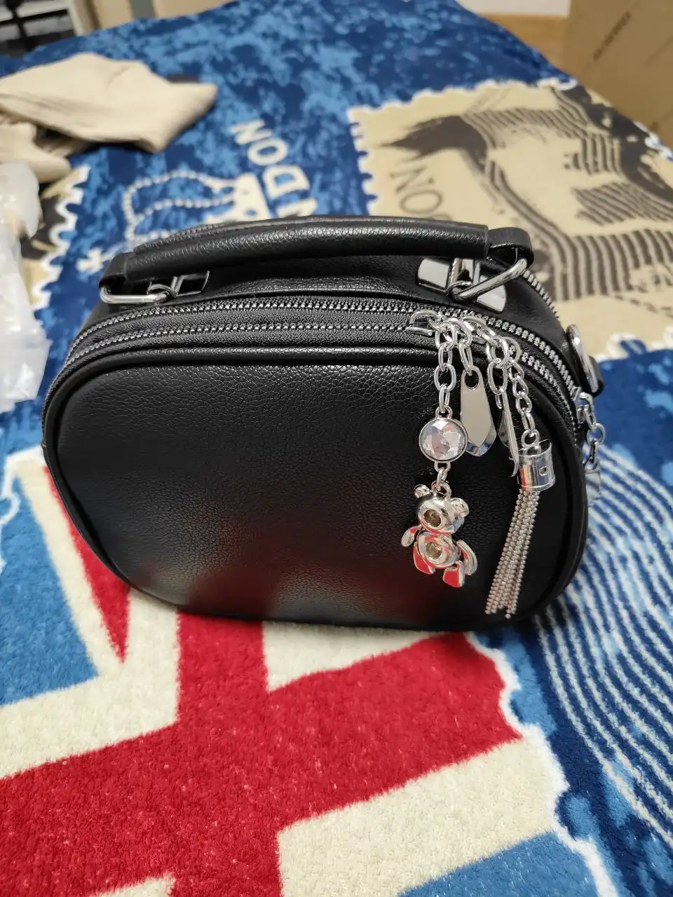 Продажа детской и взрослой одежды, сумки и пазлов - Одежда (Барахолка) в Екатеринбург