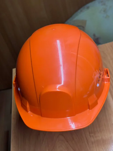 Продажа формы и каски - Значки в Екатеринбург