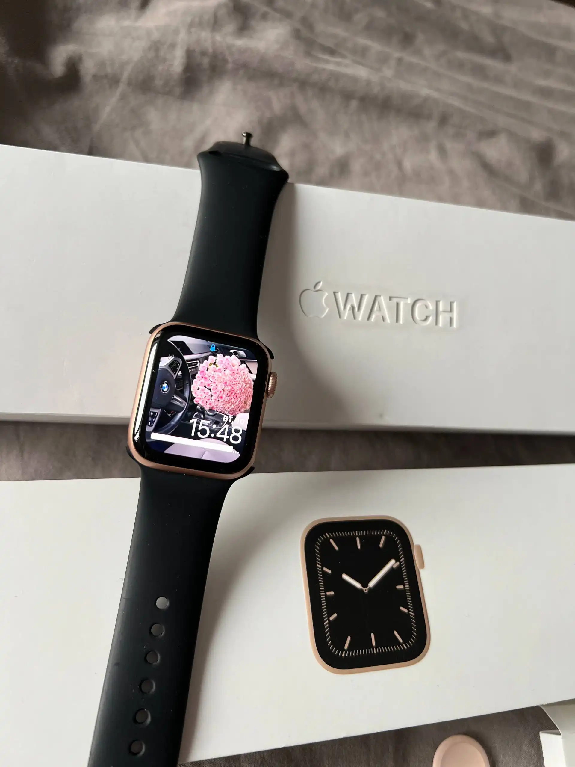 Продам Apple Watch 5 40mm Rose Gold - Часы (Электроника) в Екатеринбург