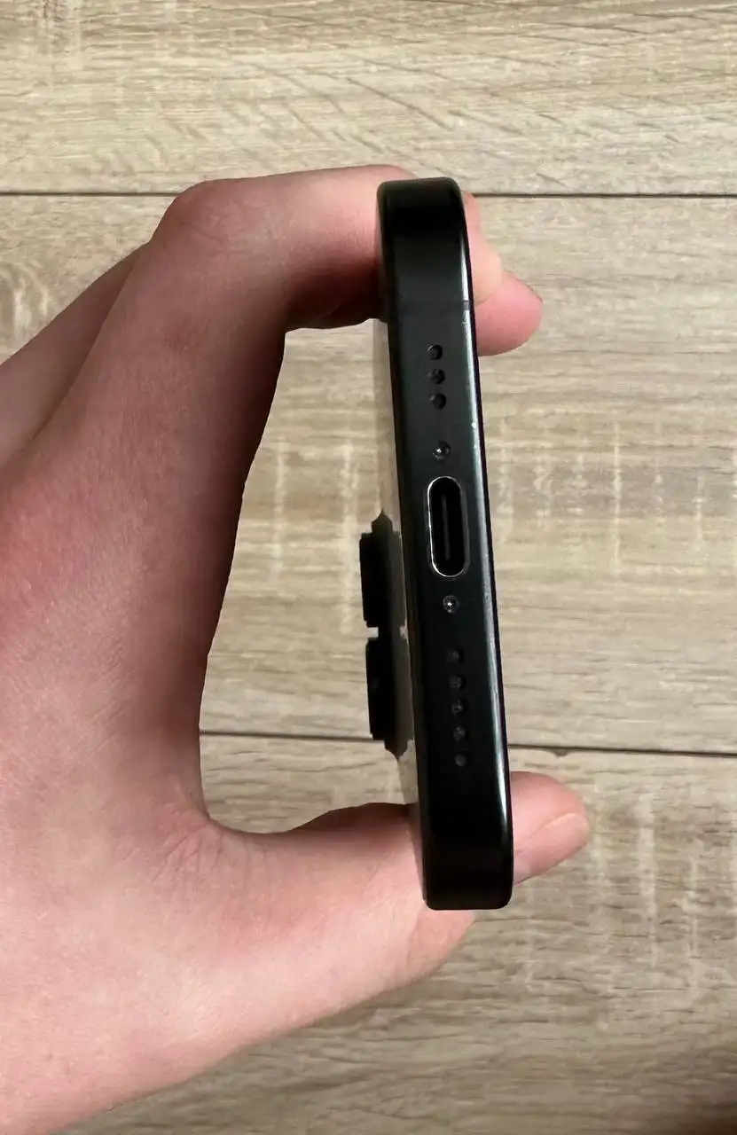 Продам iPhone 16 Pro - Смартфоны (Электроника) в Екатеринбург