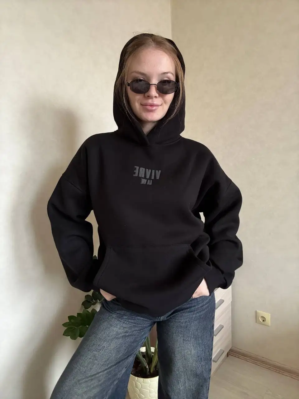 Женское худи с надписью на спине - Верхняя одежда (Одежда) в Екатеринбург