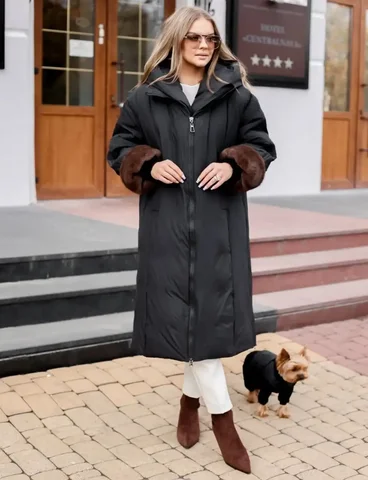 Пуховик женский с мехом оверсайз - Верхняя одежда и джинсы в Екатеринбург