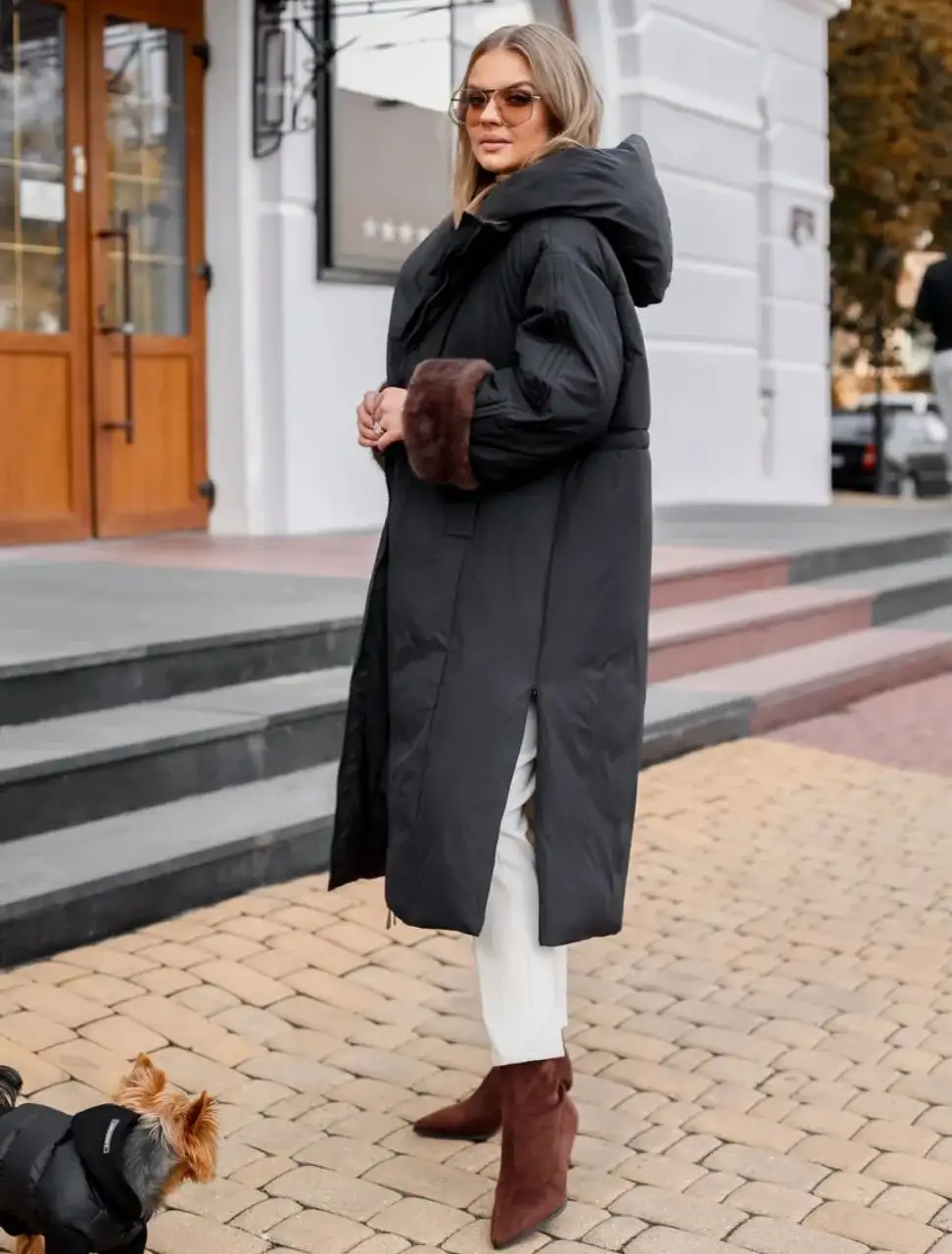 Женский пуховик с мехом оверсайз - Верхняя одежда (Одежда) в Екатеринбург