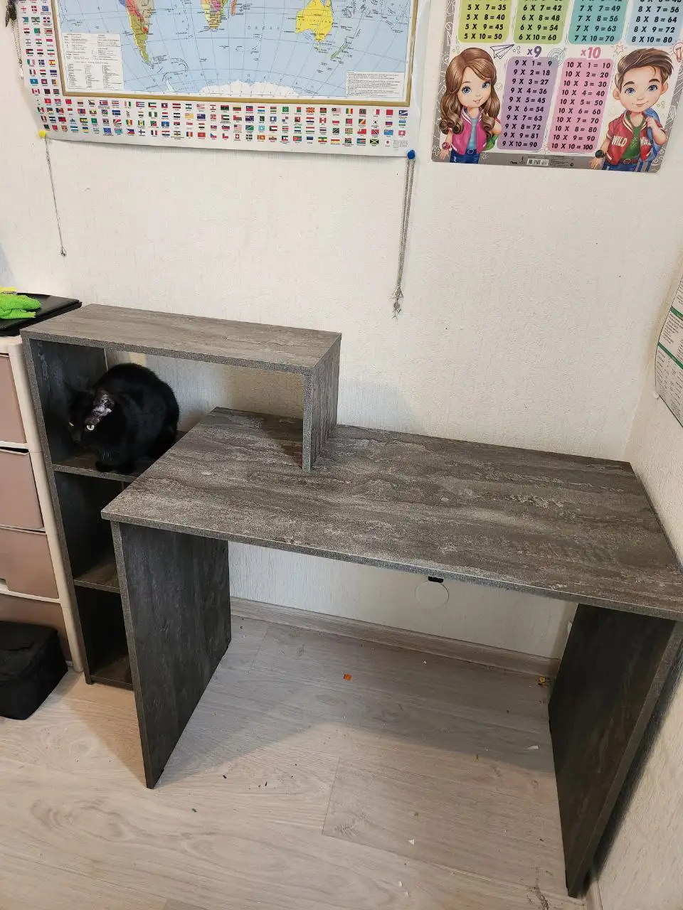 Продам стол письменный темный графит - Мебель (Для дома и дачи) в Екатеринбург
