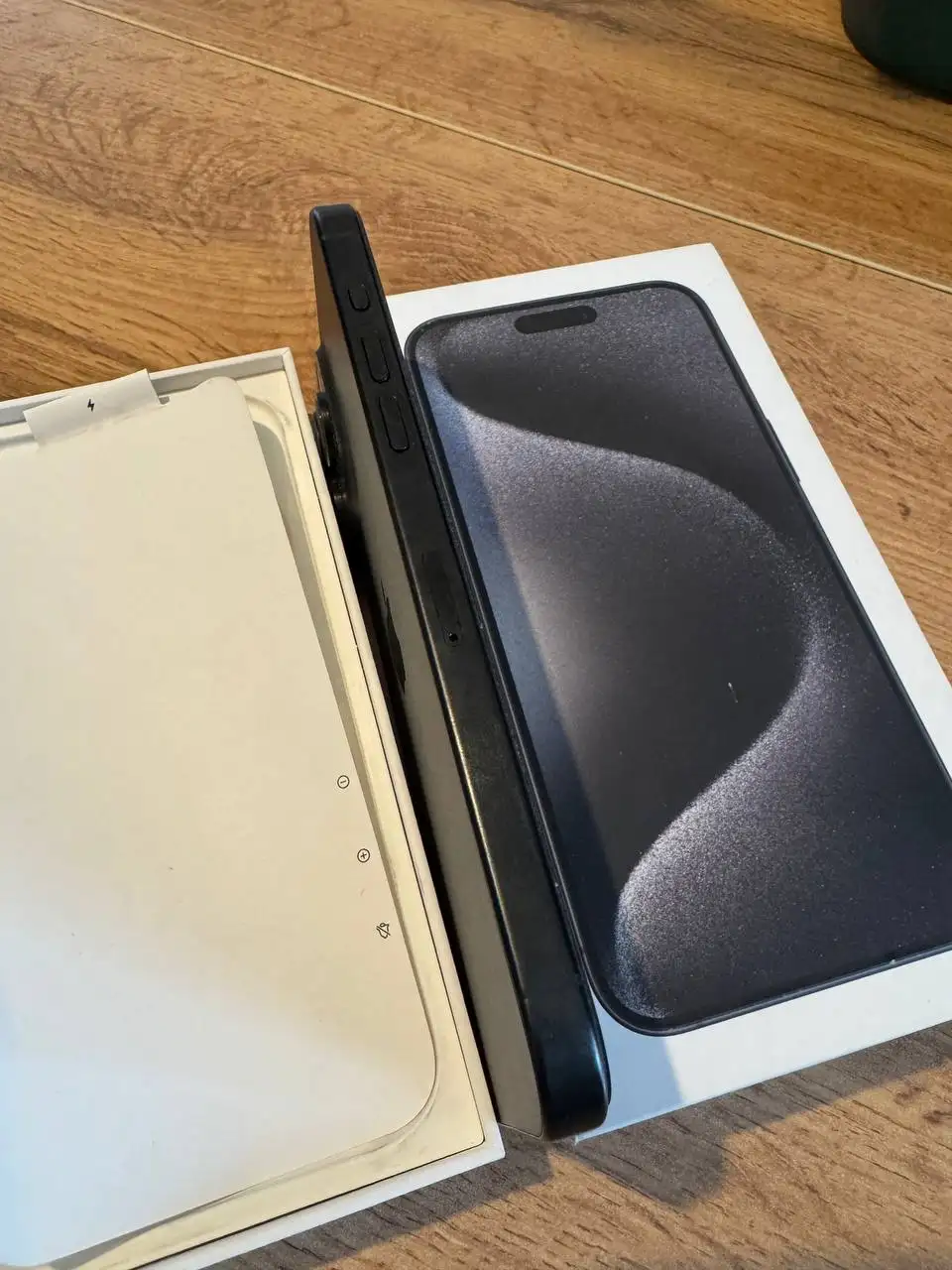 iPhone 15 Pro Max 512GB в идеальном состоянии - Смартфоны (Электроника) в Екатеринбург