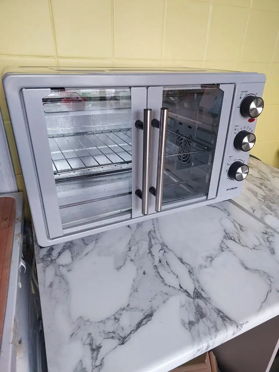 Мини печь духовка Hyundai Mio-HY007 30л - Бытовая техника (Для дома и дачи) в Екатеринбург