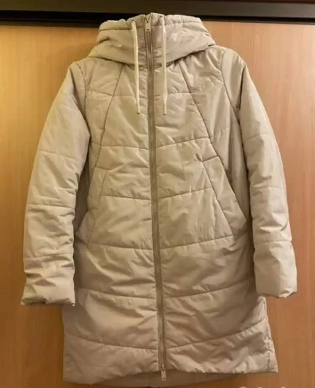 Продам демисезонный пуховик - Верхняя одежда (Одежда) в Екатеринбург