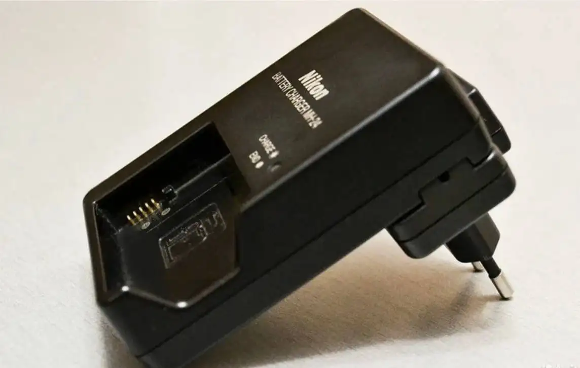 Продажа зеркального фотоаппарата Nikon D3100 - Фотоаппараты (Электроника) в Екатеринбург