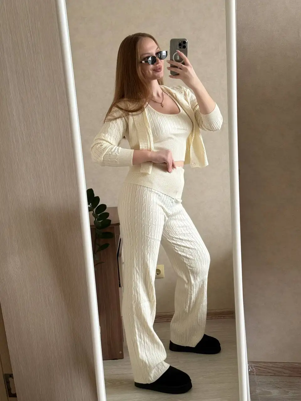 Трикотажные костюмы розовый и бежевый - Женская одежда (Одежда) в Екатеринбург