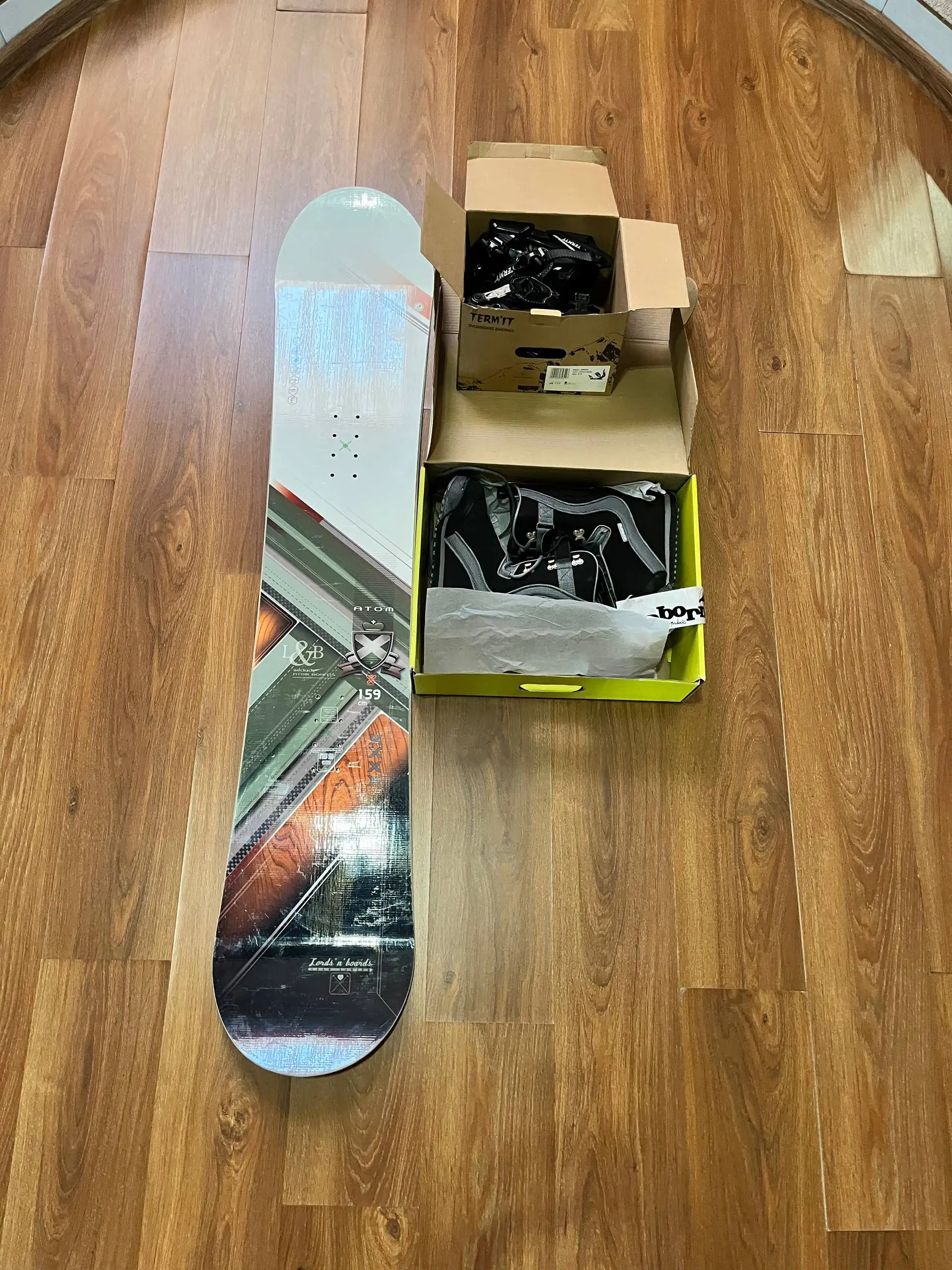 Сноуборд и обувь новые для начинающих - Сноубординг (Хобби и отдых) в Екатеринбург