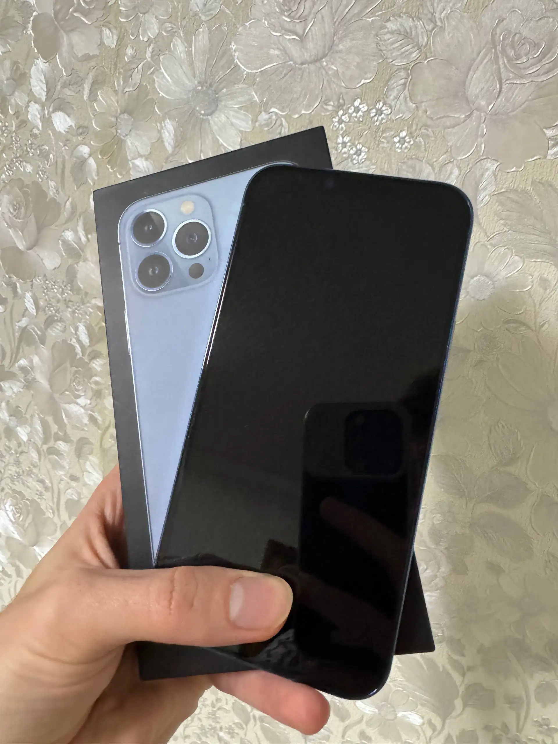 iPhone 13 Pro Max 128 ГБ голубой - Смартфоны и телефоны (Электроника) в Екатеринбург