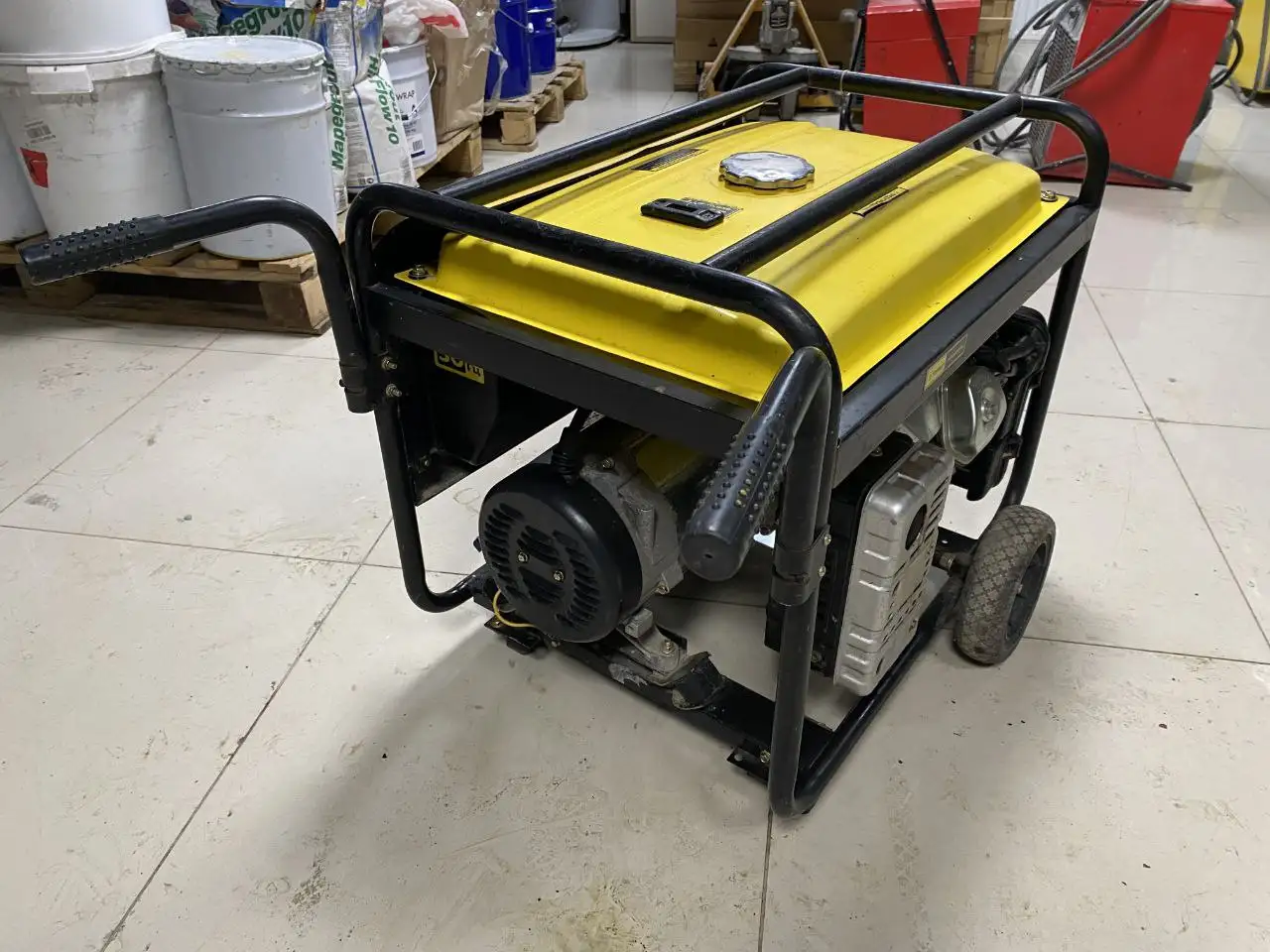 Продам генератор однофазный - Барахолка в Екатеринбург