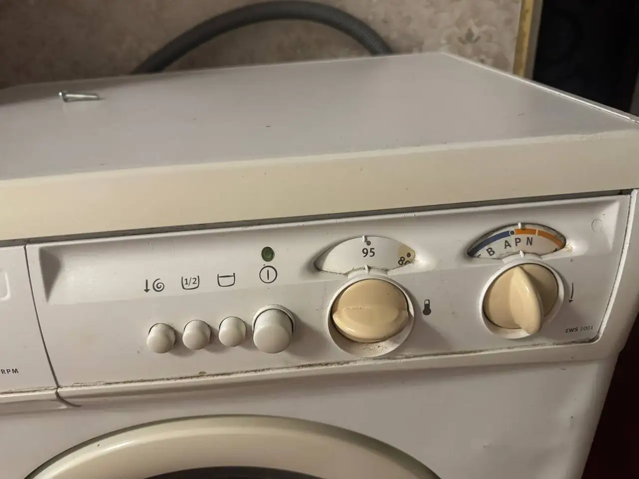Стиральная машинка полностью рабочие - Барахолка в Екатеринбург