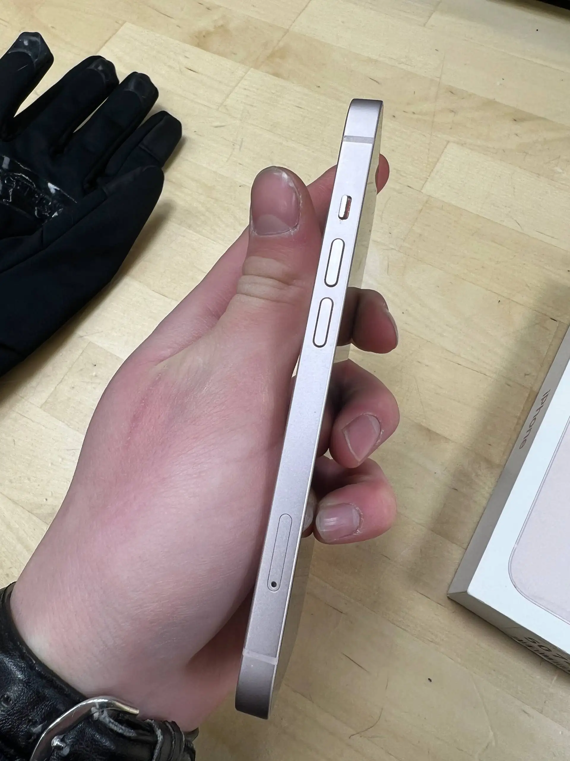 Продам iPhone 13 розовый 128гб - Смартфоны (Электроника) в Екатеринбург