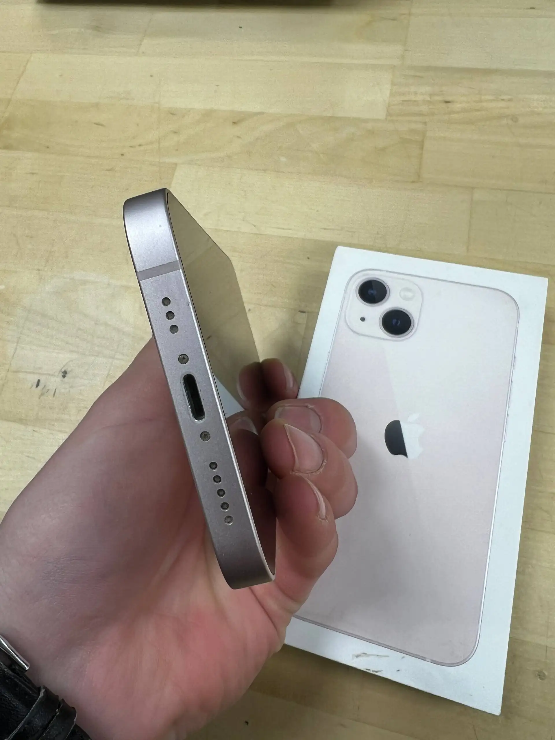 Продам iPhone 13 розовый 128гб - Смартфоны (Электроника) в Екатеринбург