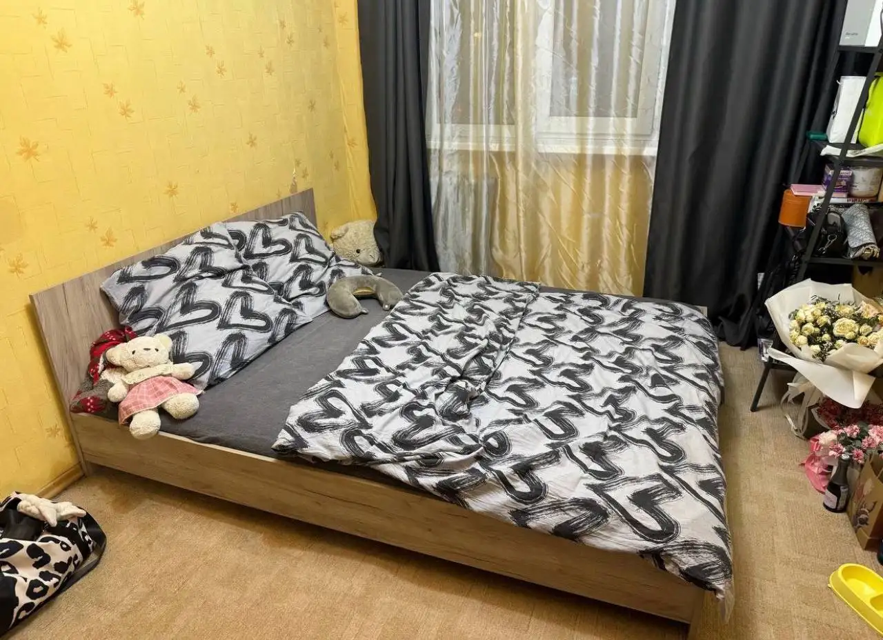 Продается кровать 160х200 с матрасом - Мебель (Для дома и дачи) в Екатеринбург