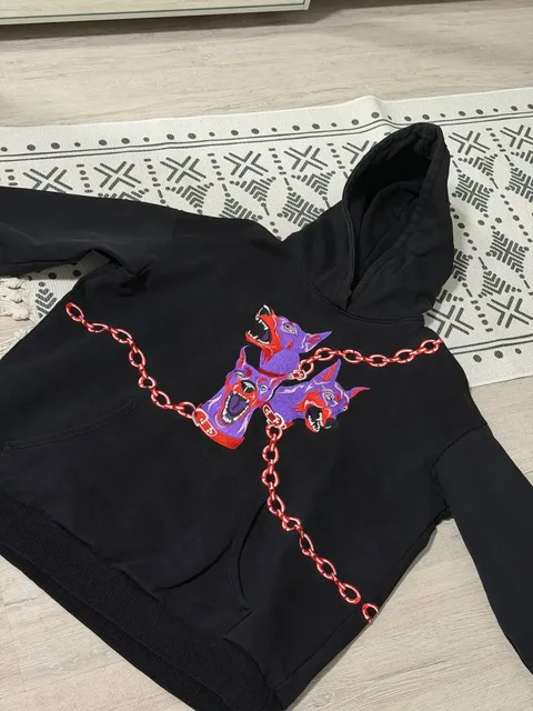 Продам 2 толстовки размер М - частное объявление в Екатеринбург